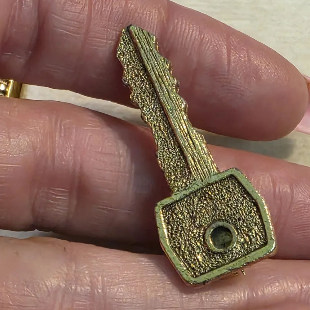 Vintage Gold Key Brooch